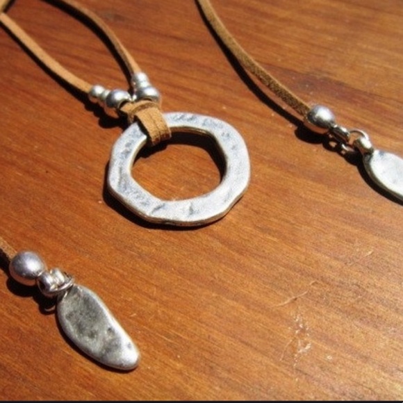 Urban Outfitters Jewelry - ❤️ Bohemian necklace silver ring metal toggle